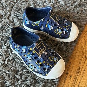 Disney x Native Mickey Mouse Shoes 50th Anniversary Walt Disney World Size C5